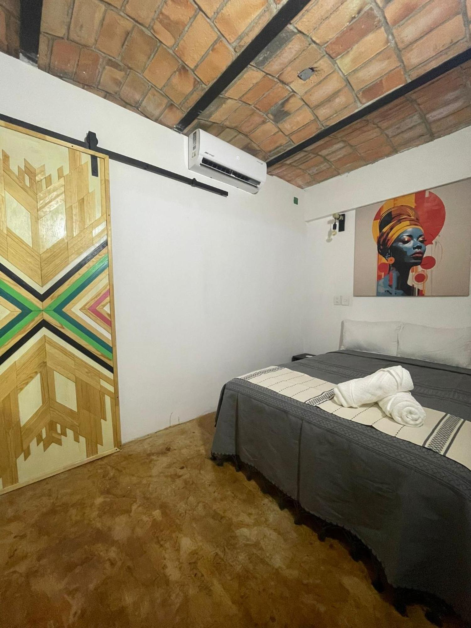 Akoma San Pancho San Francisco  Room photo